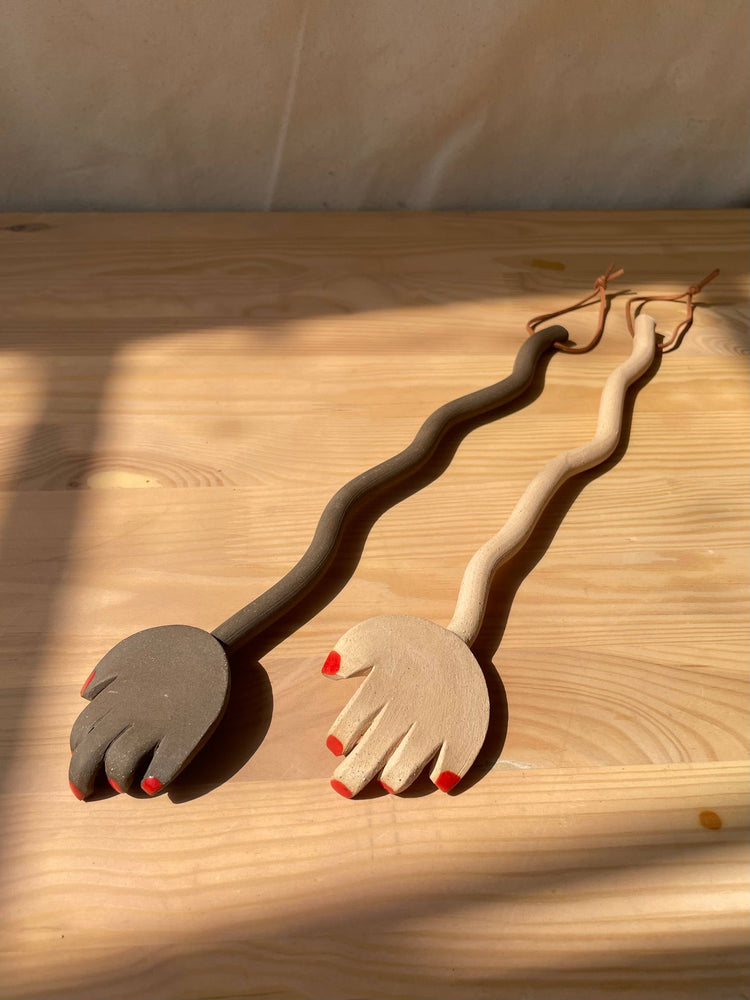 Hand Utensils: Light stoneware