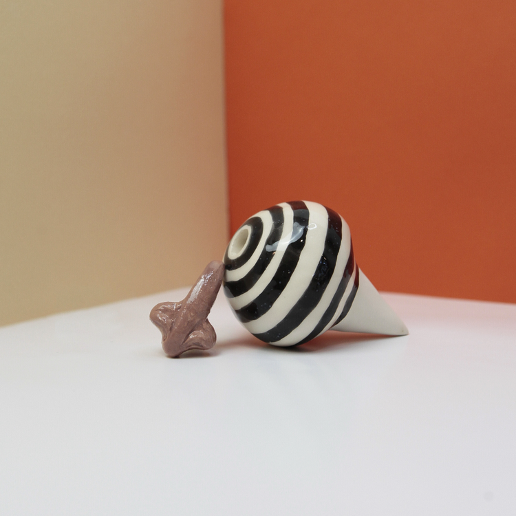 Handmade Ceramic Oyas - Nose: White
