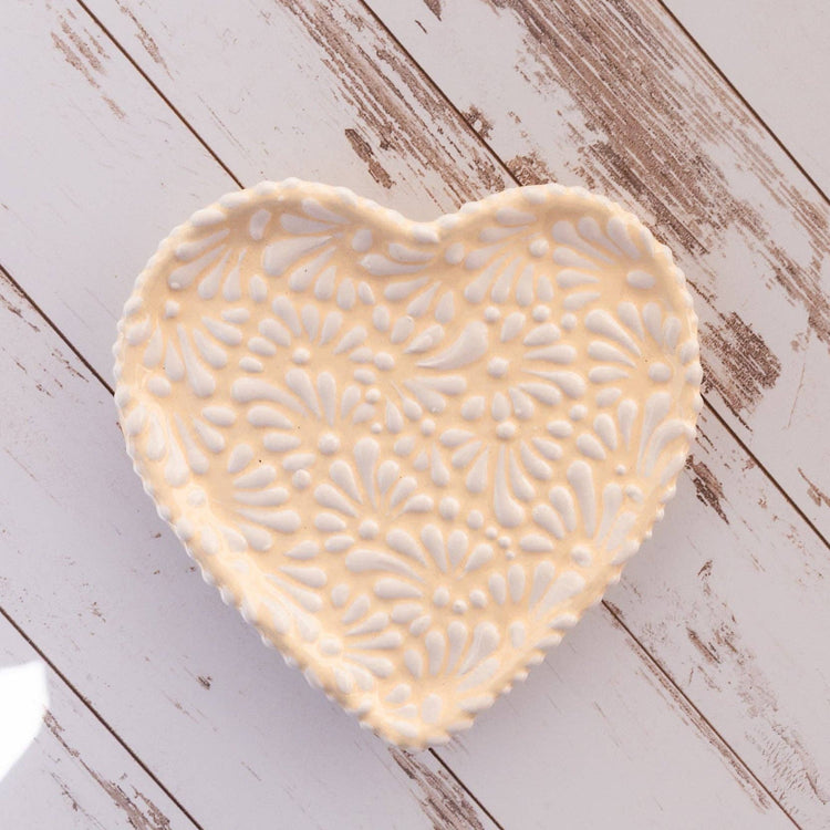 Cream Cloud - Heart Plate: Cream