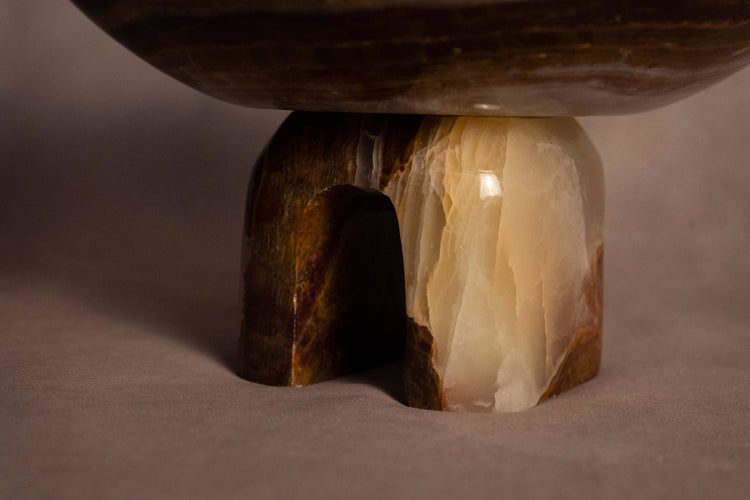 Heirloom Raised Arched Bowl - Onyx