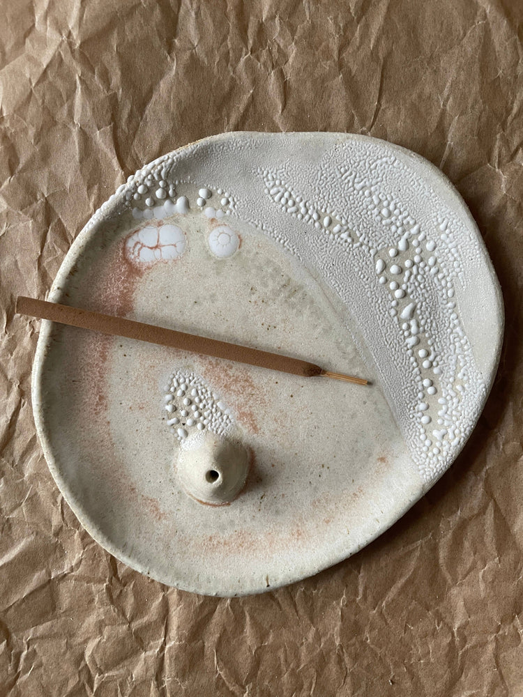 Handmade Ceramic Incense Dish – Himalayan Salt