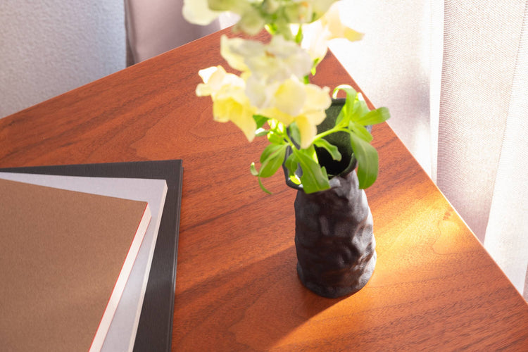 Flower vase "Iwao" | Seto porcelain black color