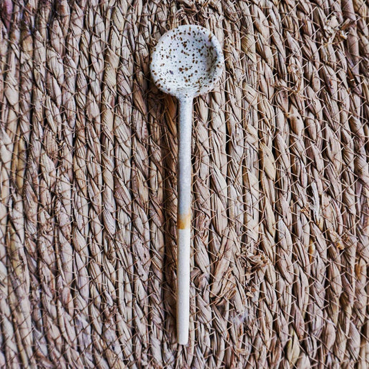 Sand spoons in stoneware clay. 14-16cm