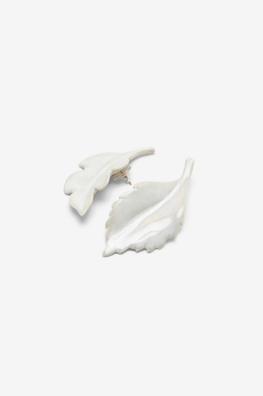 LEAF EARRINGS OXIDE WHITE