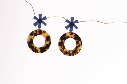 Note Tortoise Earrings