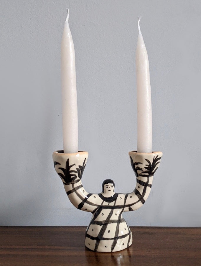 Tatetí Candle Holder