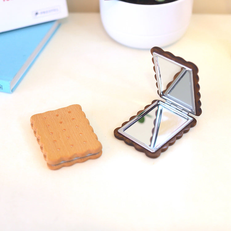 Biscuit Pocket Mirror – Handcrafted