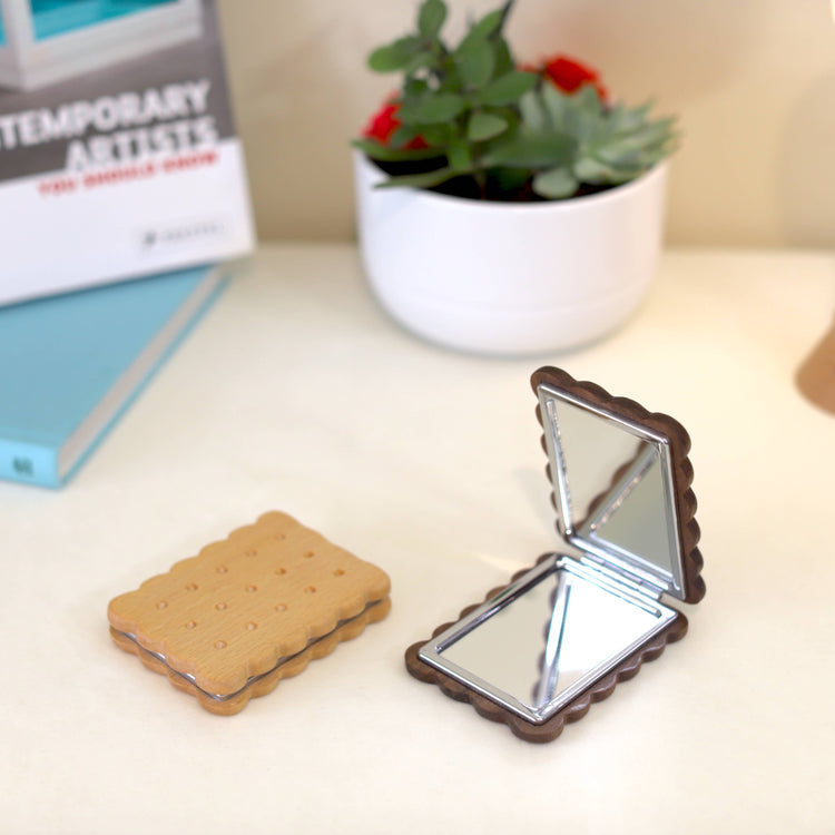 Biscuit Pocket Mirror – Handcrafted