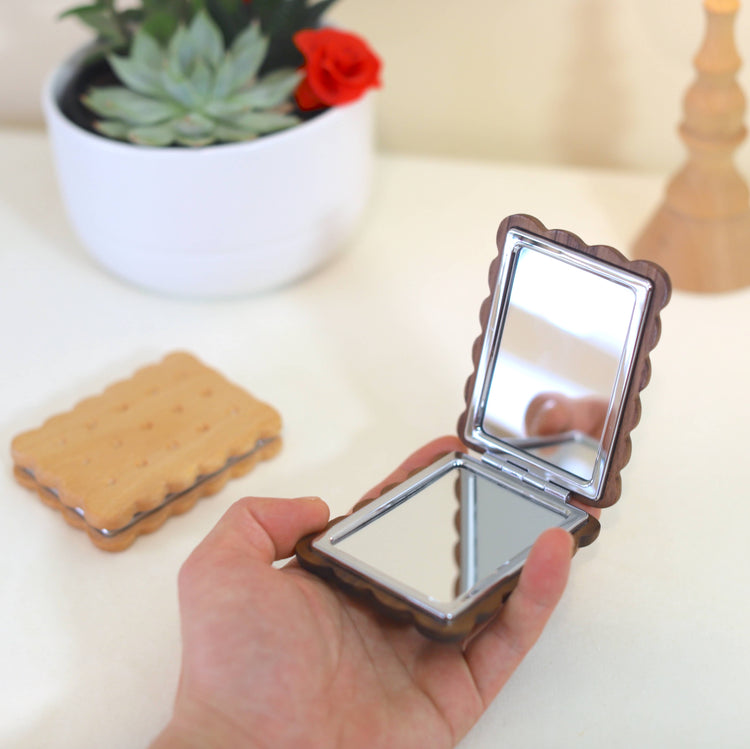 Biscuit Pocket Mirror – Handcrafted
